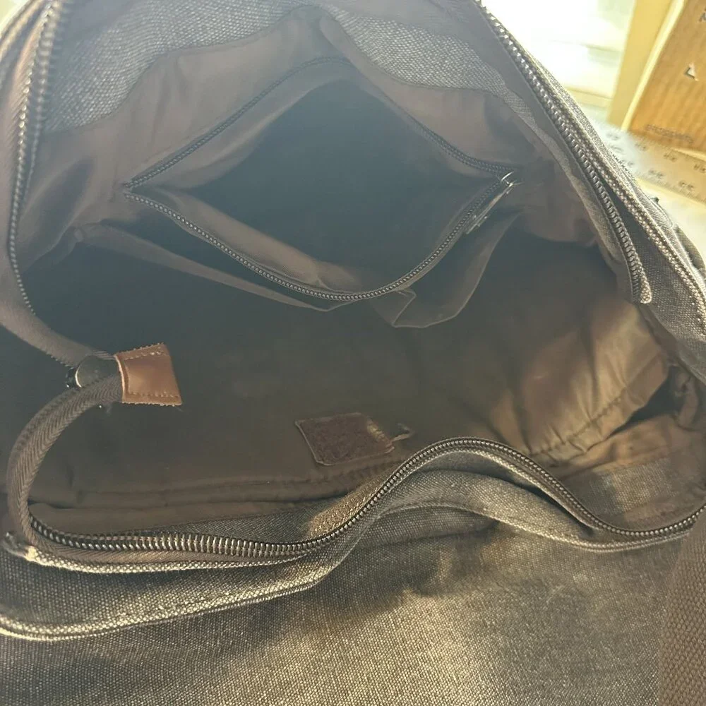 Vaschy Gray Canvas Messenger Bag Adjustable Strap Padded Laptop Sleeve